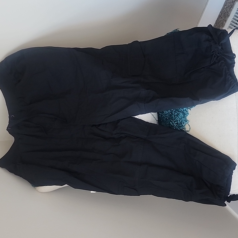Cargo Capri pants